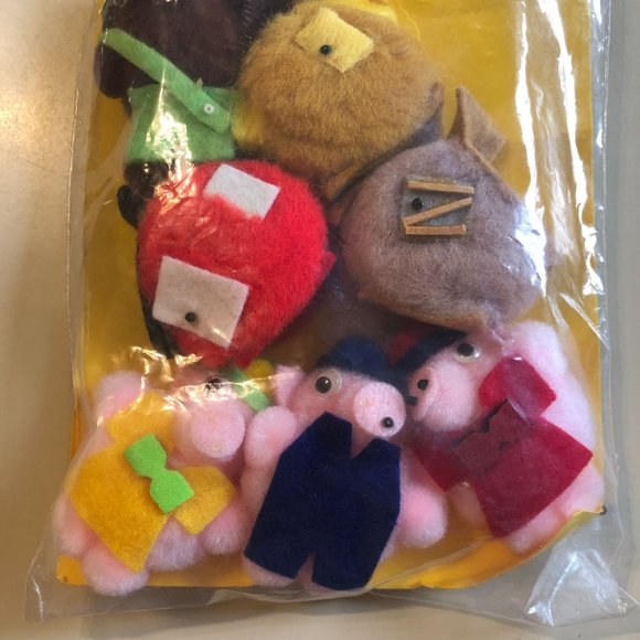Monkey Mitt Finger Puppets Three Little Pigs Vintage Story Aid Homeschool New - Picture 3 of 4